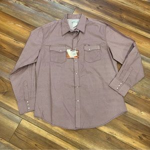 NWT Wrangler red/white snap shirt